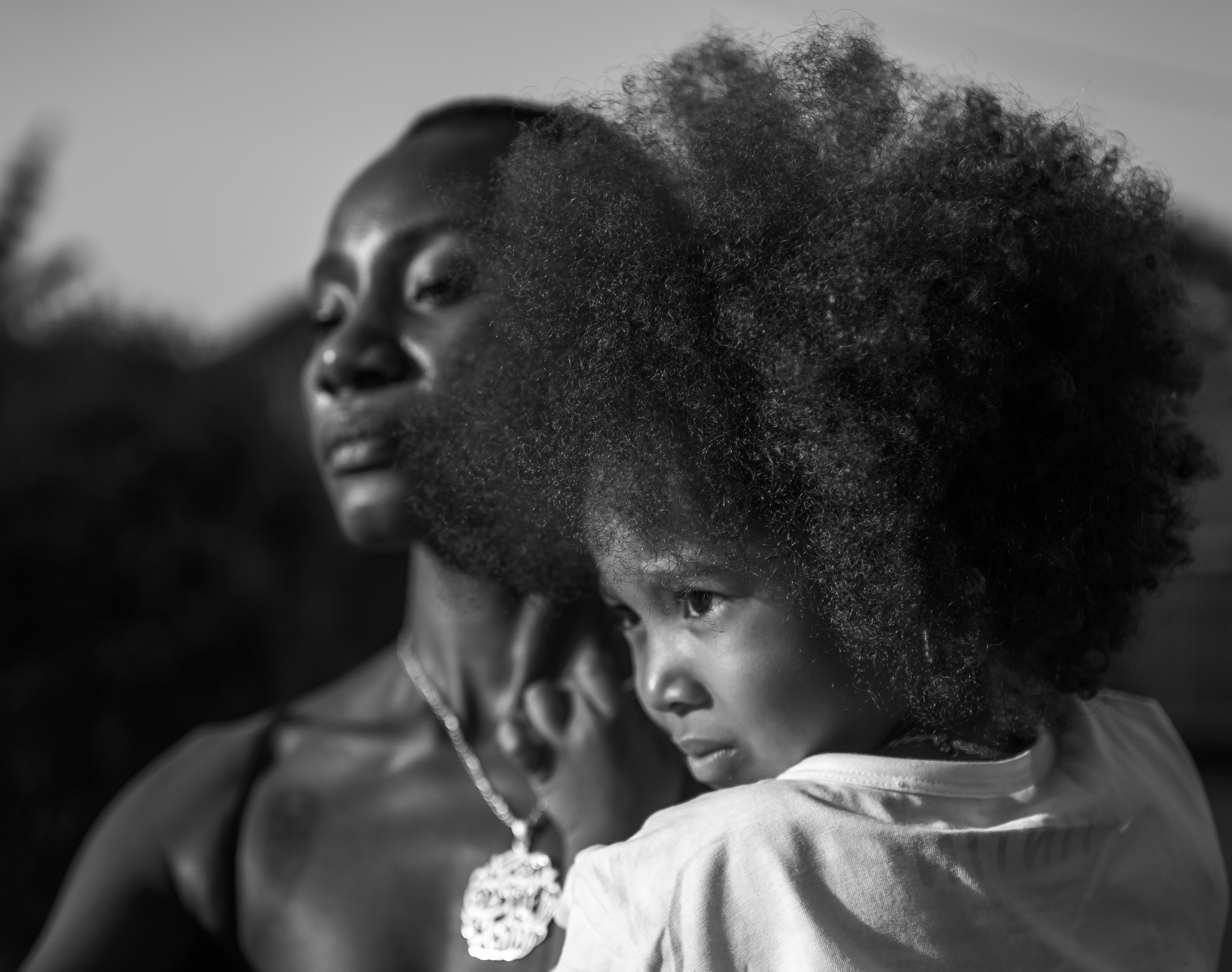 Como é trabalhar sendo mãe, jovem, mulher e negra no Brasil? MUDE Com Elas debate trajetórias de jovens mães negras em webinário